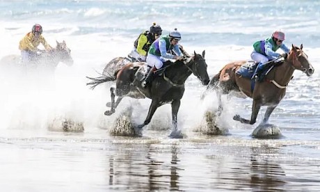 Fabian Hawk ran boldly at the Castlepoint Beach races which were again dominated by Kevin Myers.