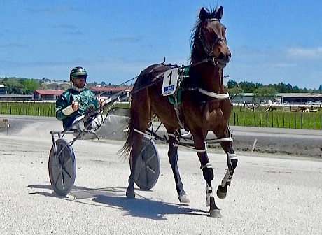 Hilary Barry going through her paces for driver Andre Poutama.