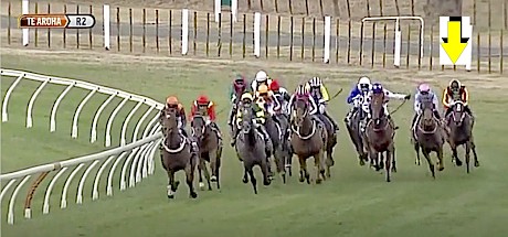 Turning for home at Te Aroha and Lincoln King is six wide.