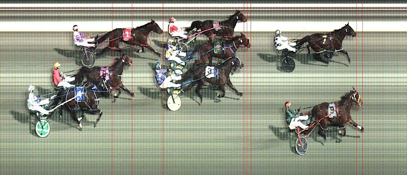 The commentator couldn’t call it but Vasari has a clear margin on Tennyson Bromac.
