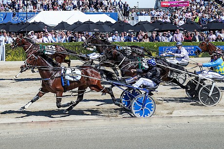 One Change (Natalie Rasmussen) capitalises on a perfect trip to win the Sires’ Stakes from Copy That, flying home late wide out, and Line Up. PHOTO: Ajay Berry/Race Images.