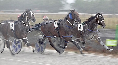 Brian Christopher runs home nicely along the markers.