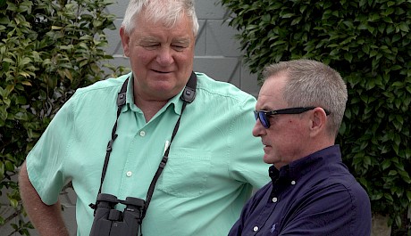 Nigel Tiley gives the lowdown on Lincoln Springs at Avondale to part-owner Ian Middleton.