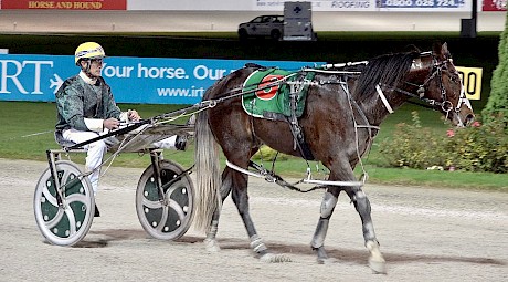 David Butcher brings American Dealer back after his excellent win.