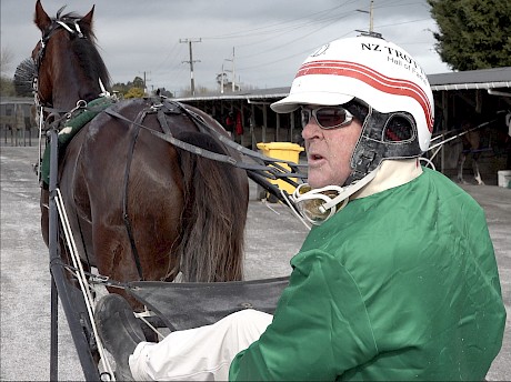 “He did it easy, mate” … driver Maurice McKendry reports to trainer Ray Green on Copy That’s strong win.