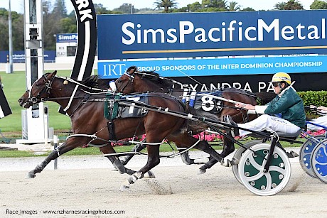 American Dealer roars past Shan Noble to win the Alabar Classic. PHOTO: Megan Liefting/Race Images.