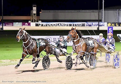 James Stormont keeps Argyle going to upset the hot favourite Chimichurri. PHOTO: Megan Liefting/Race Images.