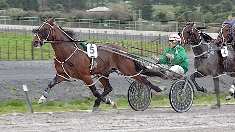 Copy That is cruising in front with 300 metres to run at Pukekohe today.