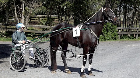 My Copy (Nathan Delany) before his heat … looking for some racing luck.