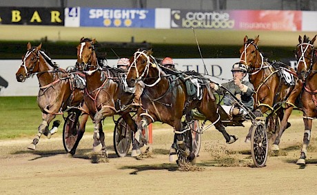 Frankie Major, centre, showed high speed when looping the field 600 metres from home last start. PHOTO: Megan Liefting/Race Images.