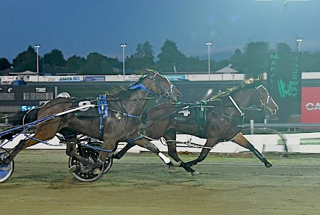 Leo Lincoln leads all the way to down Rough And Ready on Tuesday. PHOTO: Peter Rubery/Race Images.
