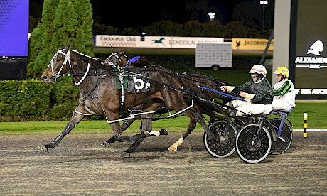 Kevin Kline is getting better and stronger all the time. PHOTO: Megan Liefting/Race Images.