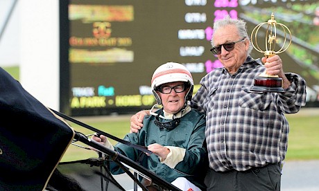 Ray Green holds the Golden Trophy after Tyson’s last, and biggest, win at Auckland. PHOTO: Therese Davis/Race Images.