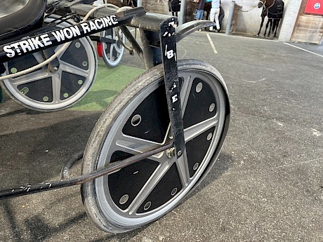 The sulky Lincoln Wave used last start, showing the blown tyre off the rim.