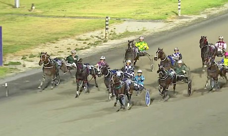 Lincoln Wave, inner, is right up with Jumal and co close to home in the Harness Millions.