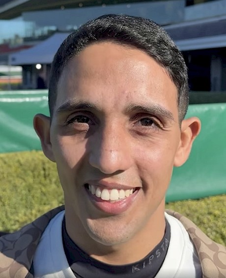 Bruno Queiroz … perfect ride on Platinum Attack.