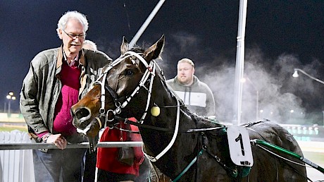 Phil Cook greets Riverman Sam after an earlier win at Cambridge. PHOTO: Chanelle Lawson.